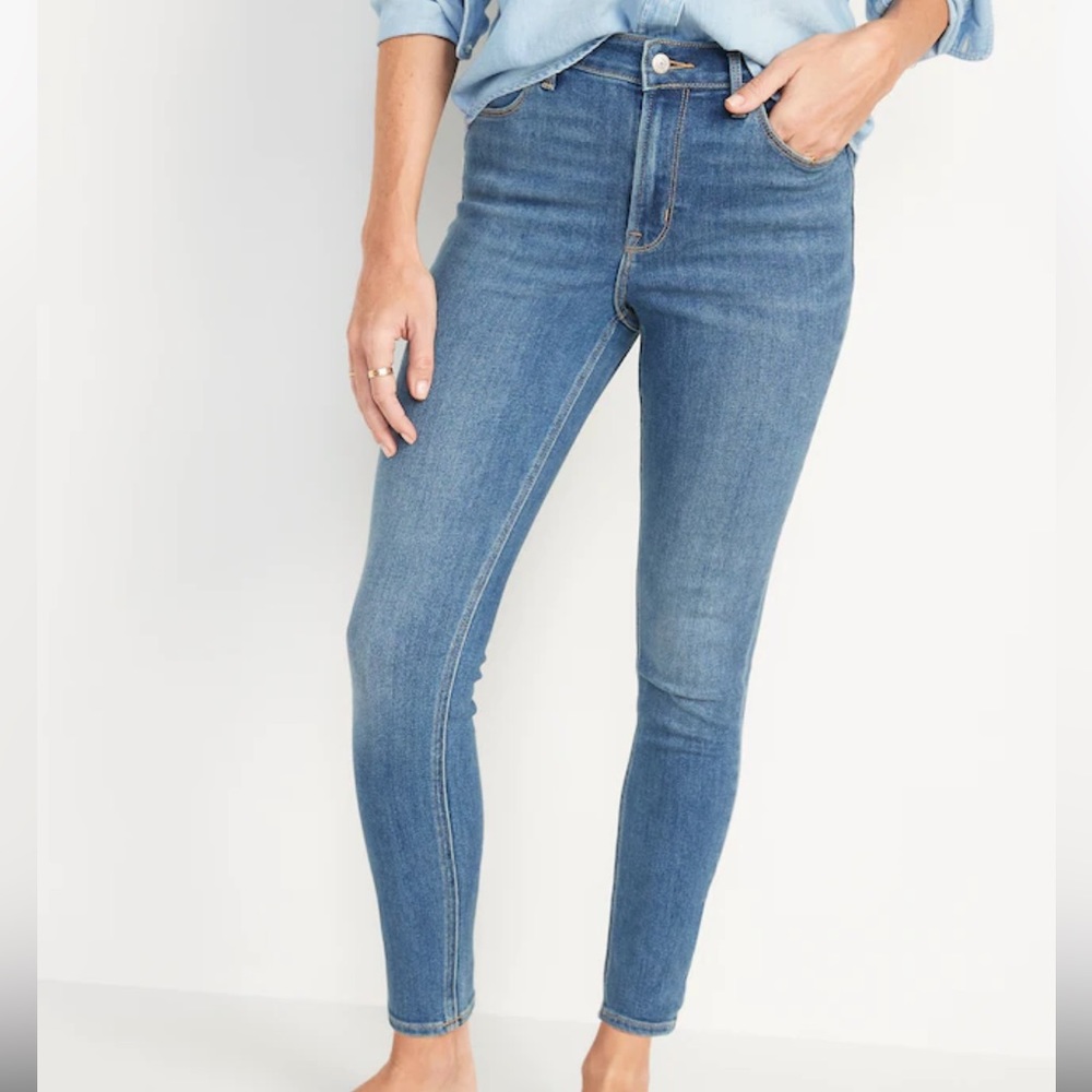 High-Waisted Wow Super-Skinny Ankle
Jeans for Women